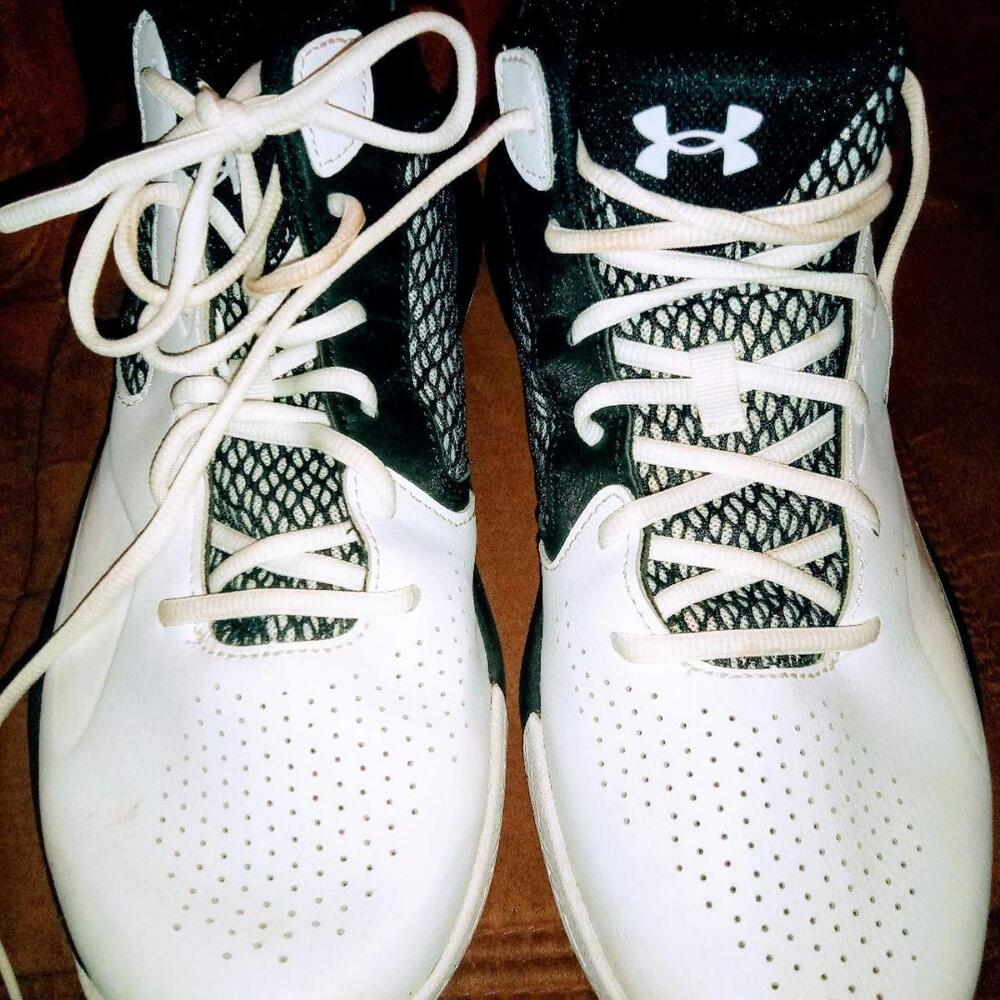 Men's Under Armour Black and White Athletic Sneakers size 12.5  shoe 2